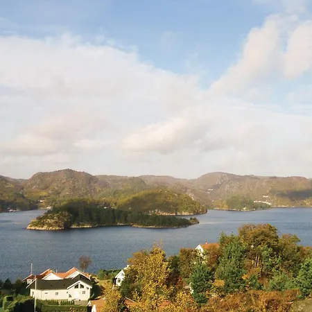 Apartment Stunning In Lindesnes With Kitchen *
